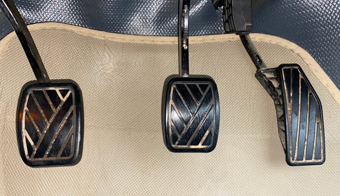 2019 Toyota Glanza V, Petrol, Manual, 72,277 km, Pedals