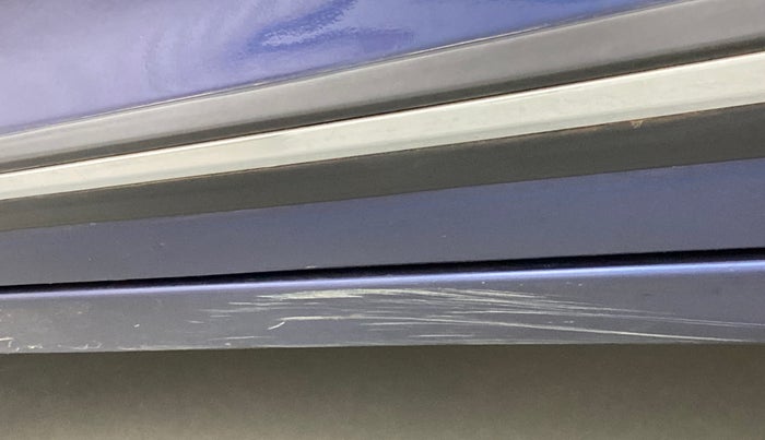 2019 Toyota Glanza V, Petrol, Manual, 72,277 km, Left running board - Minor scratches