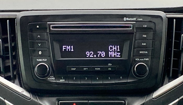 2019 Toyota Glanza V, Petrol, Manual, 72,277 km, Infotainment System