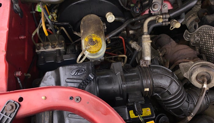 2017 Mahindra TUV300 T10, Diesel, Manual, 60,295 km, Engine View - Right