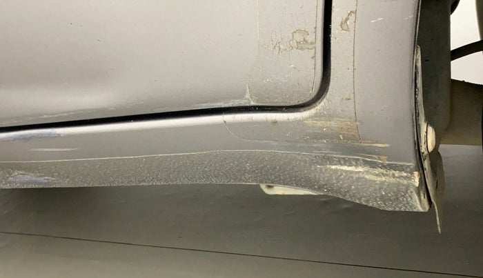 2011 Maruti Ritz VXI, Petrol, Manual, 89,458 km, Left running board - Slightly dented