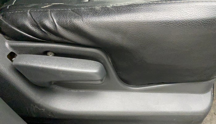 2011 Maruti Ritz VXI, Petrol, Manual, 89,458 km, Driver Side Adjustment Panel