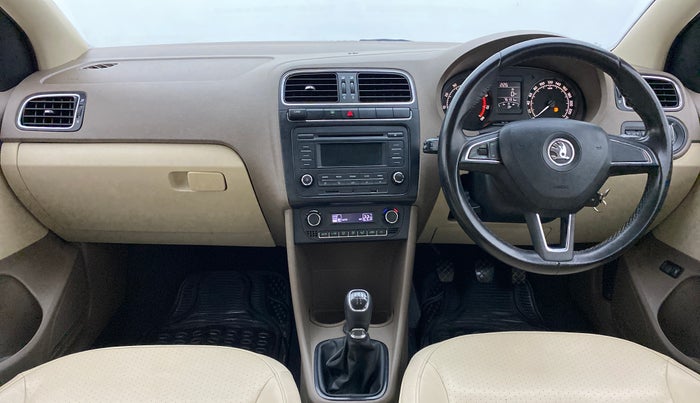 2016 Skoda Rapid ELEGANCE 1.6 MPFI MT, Petrol, Manual, 76,171 km, Dashboard