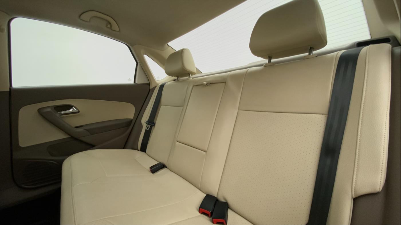 2016 Skoda Rapid ELEGANCE 1.6 MPFI MT, Petrol, Manual, 76,171 km, Right Side Rear Door Cabin