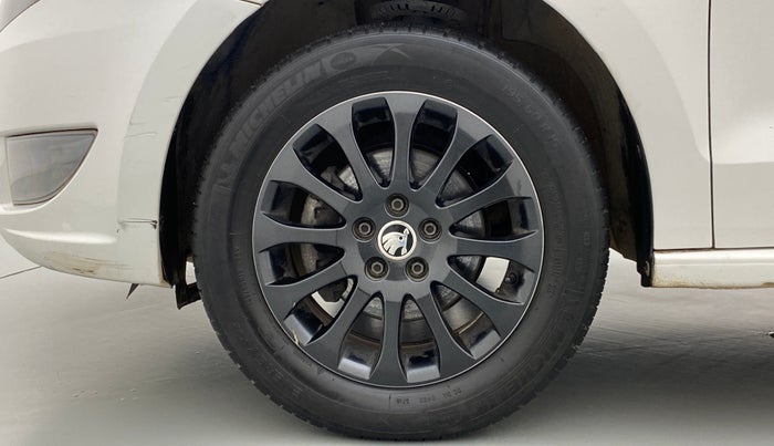 2016 Skoda Rapid ELEGANCE 1.6 MPFI MT, Petrol, Manual, 76,171 km, Left Front Wheel