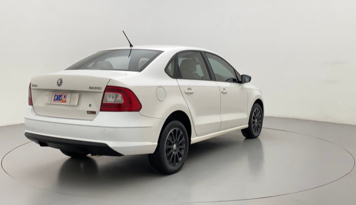 2016 Skoda Rapid ELEGANCE 1.6 MPFI MT, Petrol, Manual, 76,171 km, Right Back Diagonal
