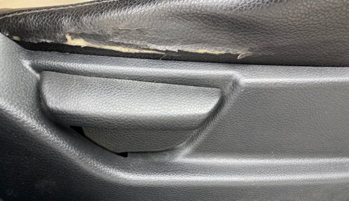 2015 Hyundai Eon D-LITE+, Petrol, Manual, 99,383 km, Driver Side Adjustment Panel