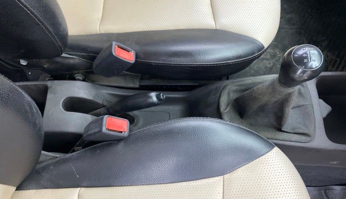 2015 Hyundai Eon D-LITE+, Petrol, Manual, 99,383 km, Gear Lever