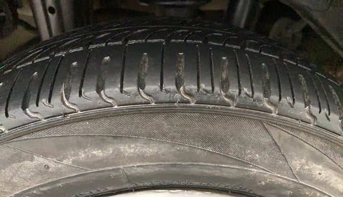 2016 Maruti Alto 800 LXI, Petrol, Manual, 80,767 km, Right Rear Tyre Tread
