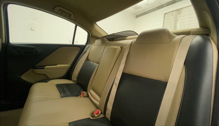 2014 Honda City 1.5L I-DTEC SV, Diesel, Manual, 94,091 km, Right Side Rear Door Cabin