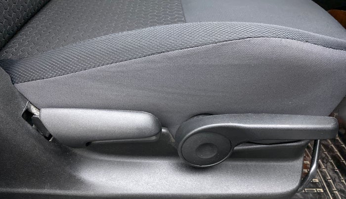 2020 Maruti Vitara Brezza ZXI PLUS, Petrol, Manual, 36,450 km, Driver Side Adjustment Panel