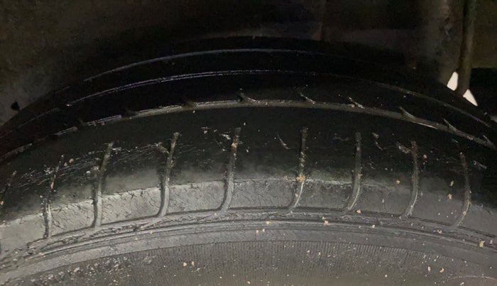 2015 Maruti Celerio VXI AMT, Petrol, Automatic, 75,694 km, Left Rear Tyre Tread