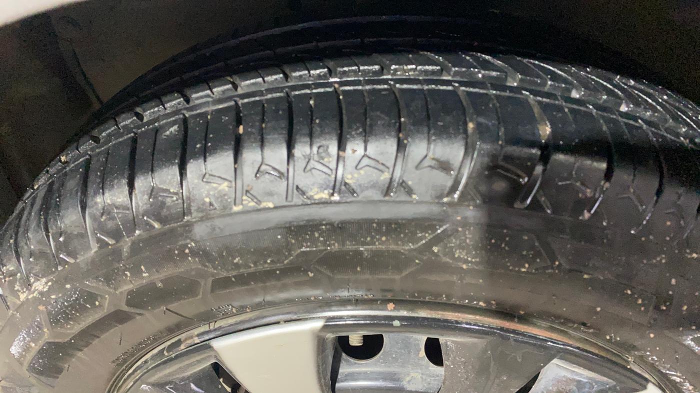 2015 Maruti Celerio VXI AMT, Petrol, Automatic, 75,713 km, Left Front Tyre Tread