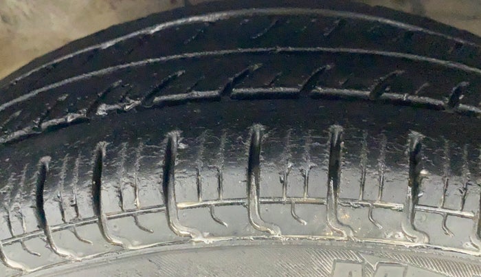 2014 Maruti Alto 800 LXI CNG, CNG, Manual, 78,770 km, Left Front Tyre Tread