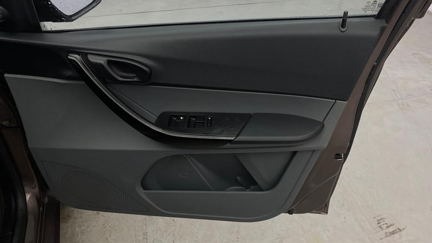 2019 Tata TIGOR XM (O) PETROL, Petrol, Manual, 65,729 km, Driver Side Door Panels Control