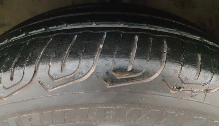 2014 Toyota Etios CROSS 1.2 G, Petrol, Manual, 54,628 km, Left Front Tyre Tread