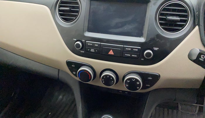 2017 Hyundai Grand i10 SPORTZ (O) AT 1.2 KAPPA VTVT, Petrol, Automatic, 76,899 km, AC Unit - Minor issue in the heater switch