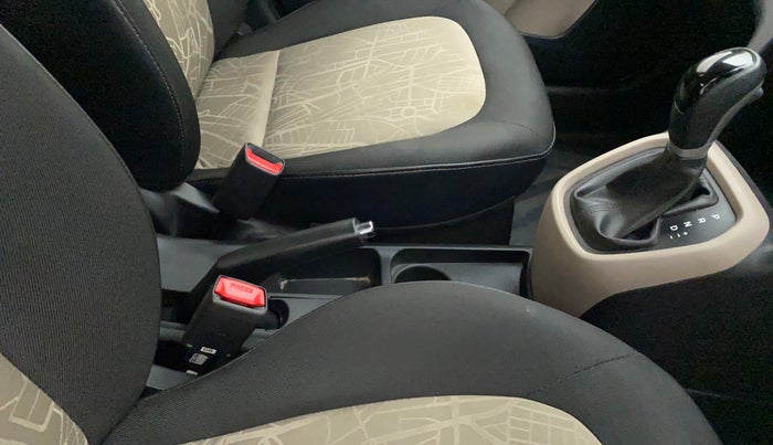 2017 Hyundai Grand i10 SPORTZ (O) AT 1.2 KAPPA VTVT, Petrol, Automatic, 76,899 km, Gear Lever