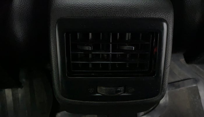 2017 Hyundai Grand i10 SPORTZ (O) AT 1.2 KAPPA VTVT, Petrol, Automatic, 76,899 km, Rear AC Vents
