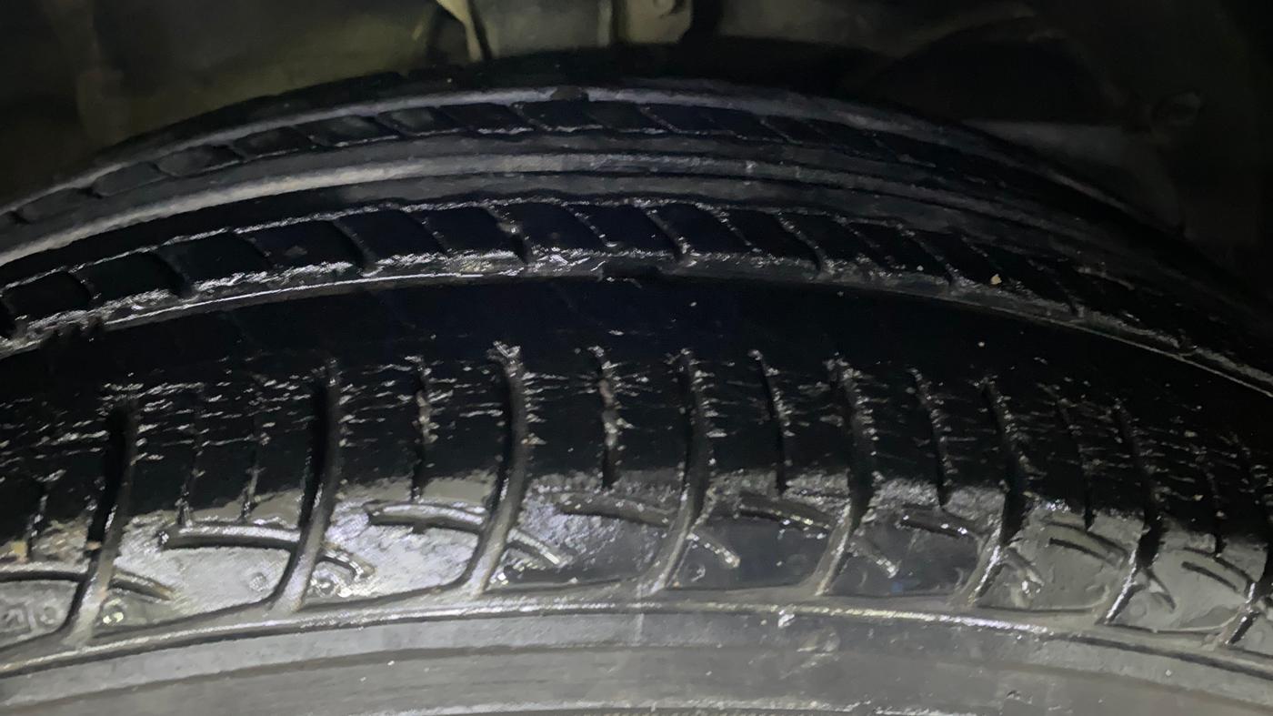 2019 Maruti Baleno DELTA PETROL 1.2, Petrol, Manual, 39,222 km, Right Front Tyre Tread