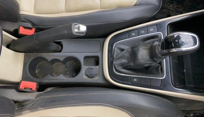 2022 Skoda SLAVIA STYLE 1.5L TSI DSG, Petrol, Automatic, 70,942 km, Gear Lever