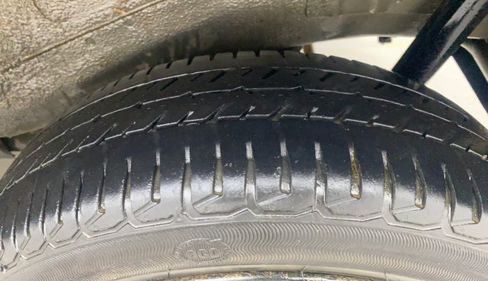 2013 Maruti Wagon R 1.0 VXI, Petrol, Manual, 79,744 km, Left Rear Tyre Tread