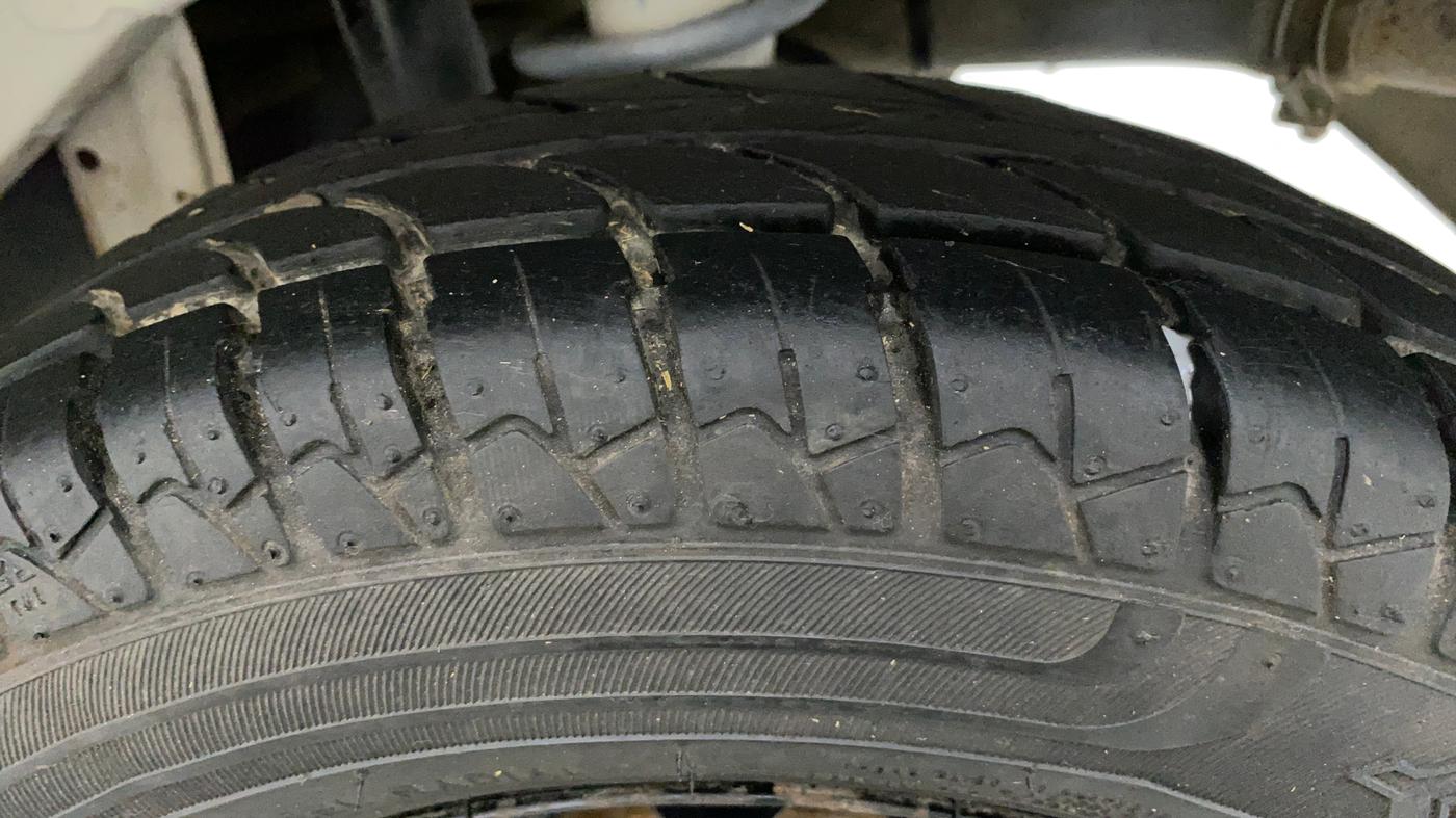 2018 Maruti Alto 800 LXI, Petrol, Manual, 35,448 km, Left Rear Tyre Tread