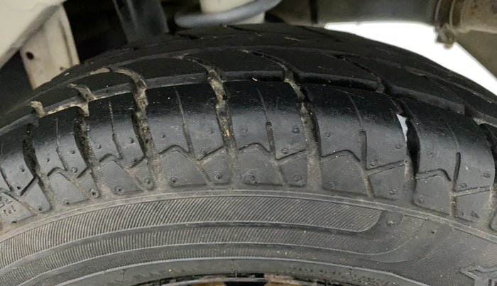 2018 Maruti Alto 800 LXI, Petrol, Manual, 35,448 km, Left Rear Tyre Tread