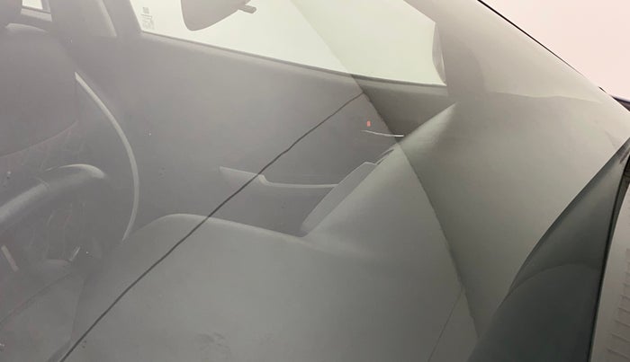 2017 Maruti Baleno DELTA PETROL 1.2, Petrol, Manual, 61,496 km, Front windshield - Minor spot on windshield