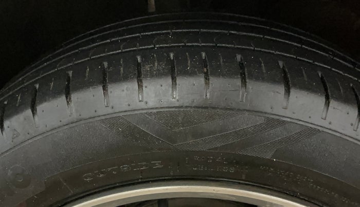 2021 Toyota Glanza G, Petrol, Manual, 31,792 km, Right Front Tyre Tread