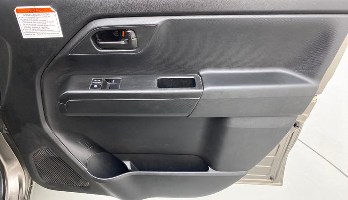 2021 Maruti New Wagon-R LXI CNG 1.0 L, CNG, Manual, 57,771 km, Driver Side Door Panels Control