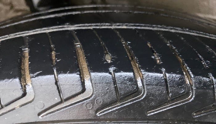 2021 Maruti New Wagon-R LXI CNG 1.0 L, CNG, Manual, 57,771 km, Right Rear Tyre Tread