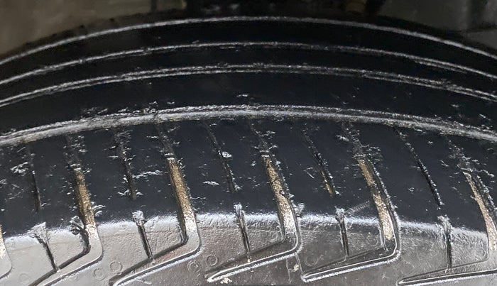 2021 Maruti New Wagon-R LXI CNG 1.0 L, CNG, Manual, 57,771 km, Right Front Tyre Tread