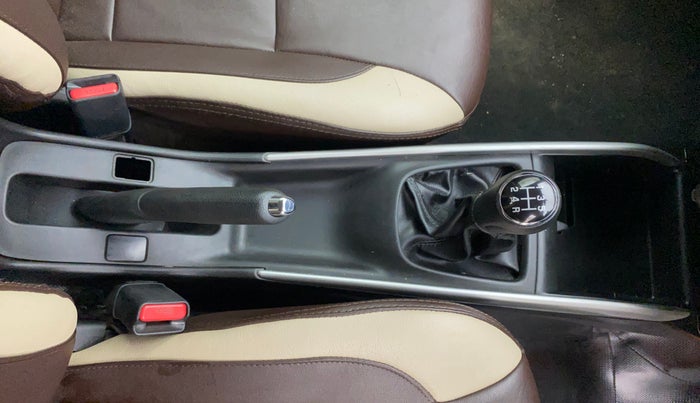 2017 Maruti Baleno ZETA PETROL 1.2, Petrol, Manual, 77,074 km, Gear Lever