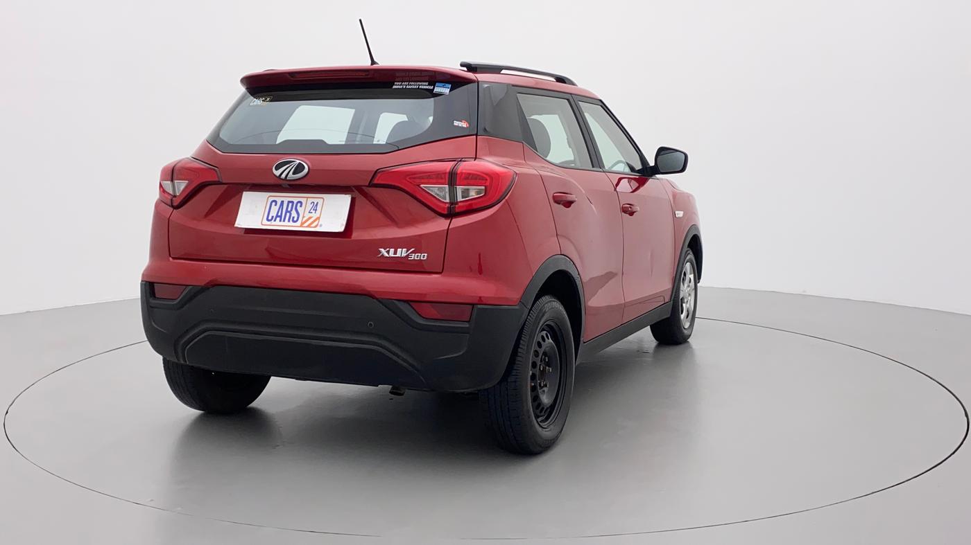 2021 Mahindra XUV300 W6 1.5 DIESEL, Diesel, Manual, 79,714 km, Right Back Diagonal