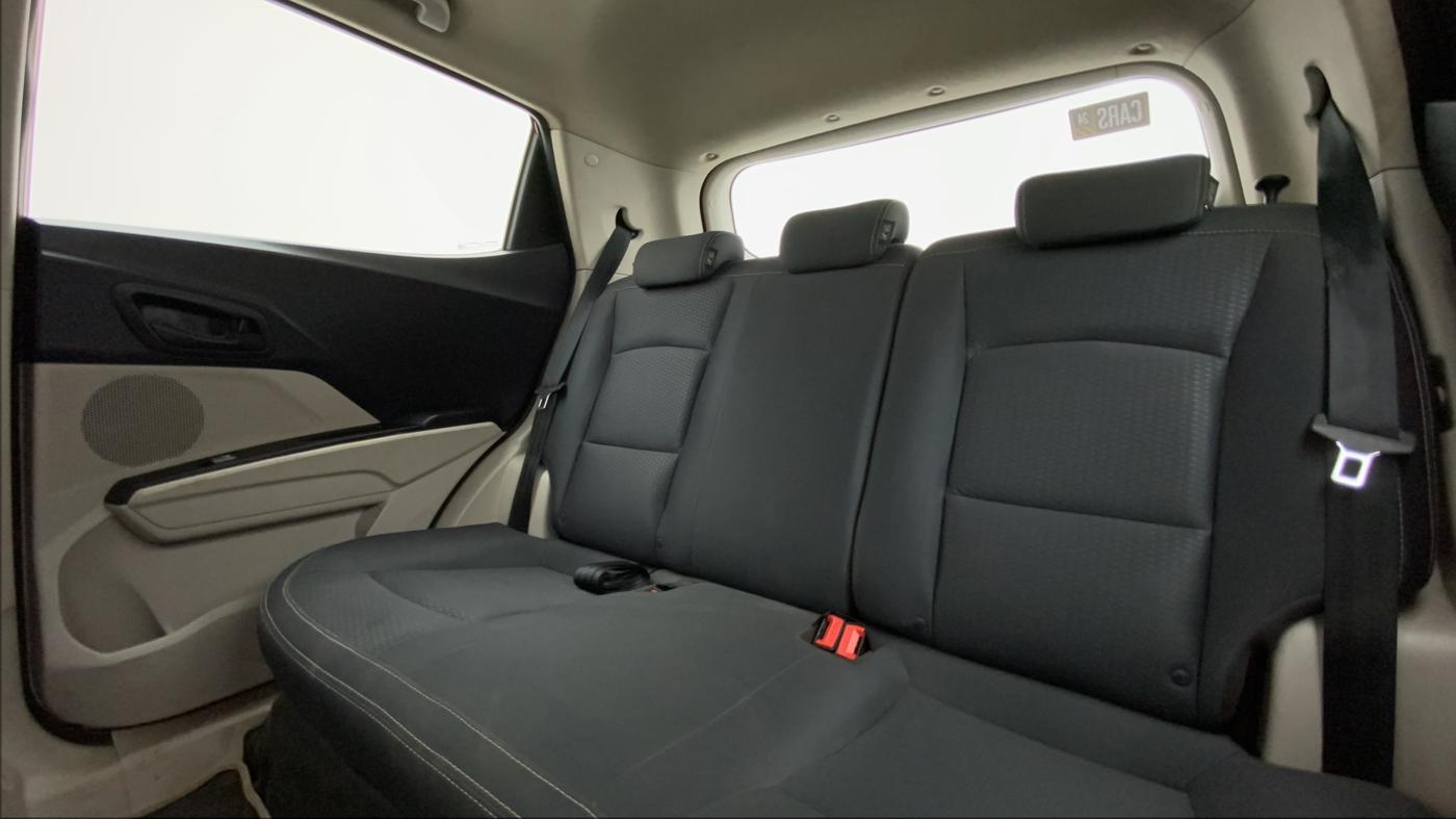 2021 Mahindra XUV300 W6 1.5 DIESEL, Diesel, Manual, 79,714 km, Right Side Rear Door Cabin