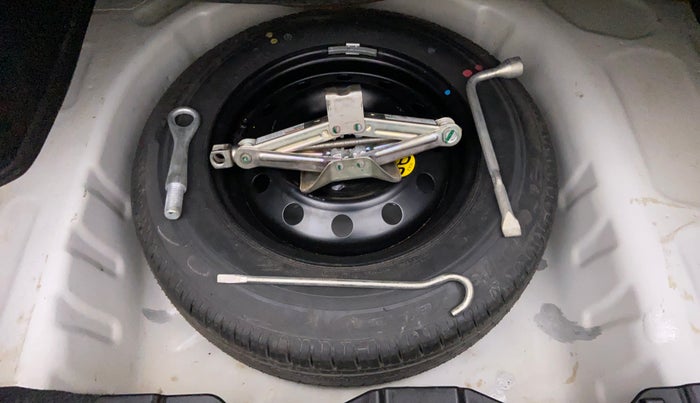 2018 Maruti Dzire ZXI, Petrol, Manual, 32,691 km, Spare Tyre