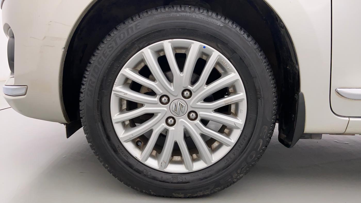 2018 Maruti Dzire ZXI, Petrol, Manual, 32,691 km, Left Front Wheel