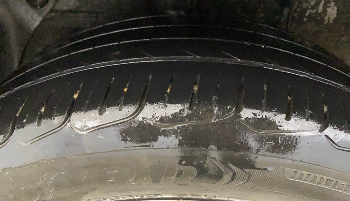 2015 Hyundai Elite i20 SPORTZ 1.2 (O), Petrol, Manual, 84,042 km, Right Rear Tyre Tread