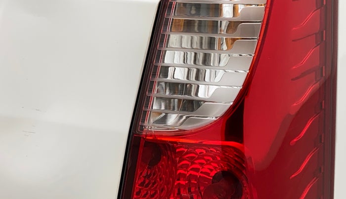 2013 Maruti Wagon R 1.0 VXI, Petrol, Manual, 83,560 km, Right tail light - < 2 inches,no. = 2