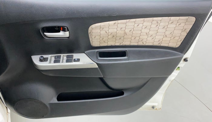 2013 Maruti Wagon R 1.0 VXI, Petrol, Manual, 83,560 km, Driver Side Door Panels Control