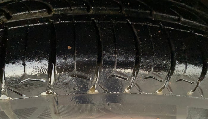 2019 Maruti IGNIS ZETA 1.2 AMT, Petrol, Automatic, 84,117 km, Left Front Tyre Tread