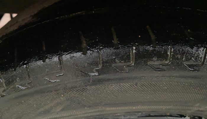 2019 Maruti IGNIS ZETA 1.2 AMT, Petrol, Automatic, 84,117 km, Right Rear Tyre Tread