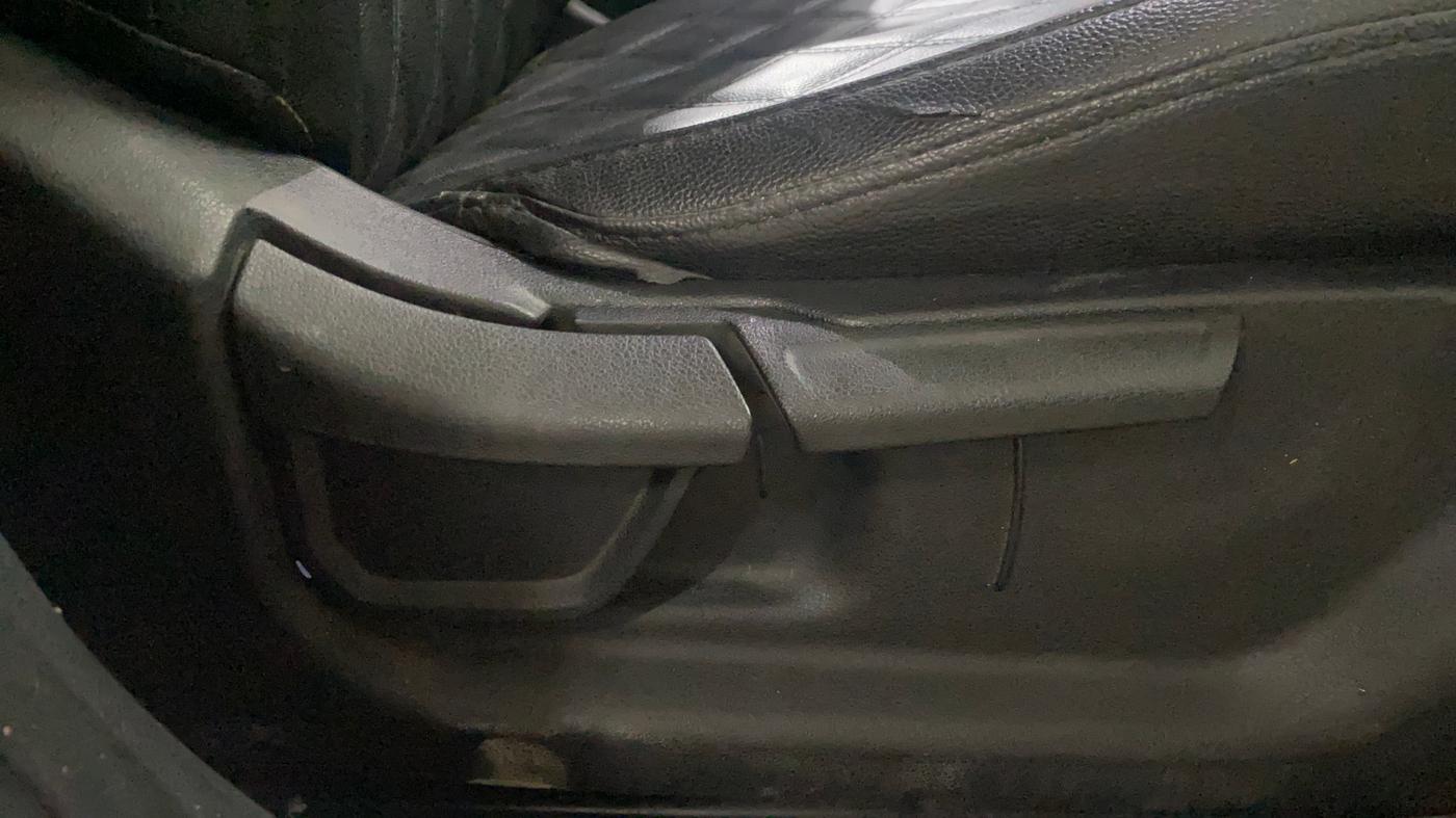 2020 Hyundai Creta SX 1.4 TURBO DCT, Petrol, Automatic, 60,219 km, Driver Side Adjustment Panel