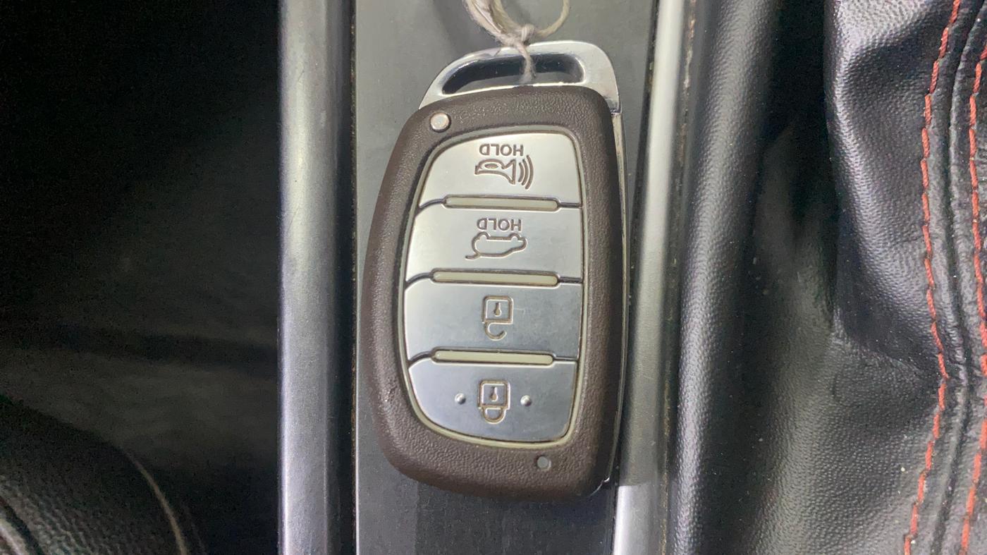 2020 Hyundai Creta SX 1.4 TURBO DCT, Petrol, Automatic, 60,219 km, Key Close Up