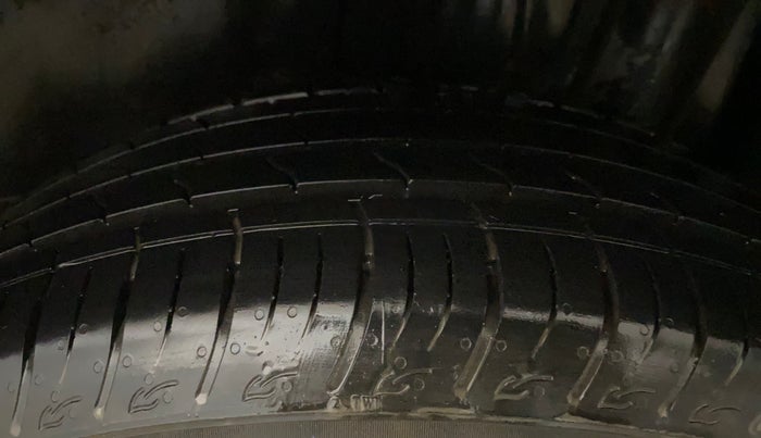 2024 Maruti BREZZA VXI, Petrol, Manual, 8,280 km, Left Rear Tyre Tread