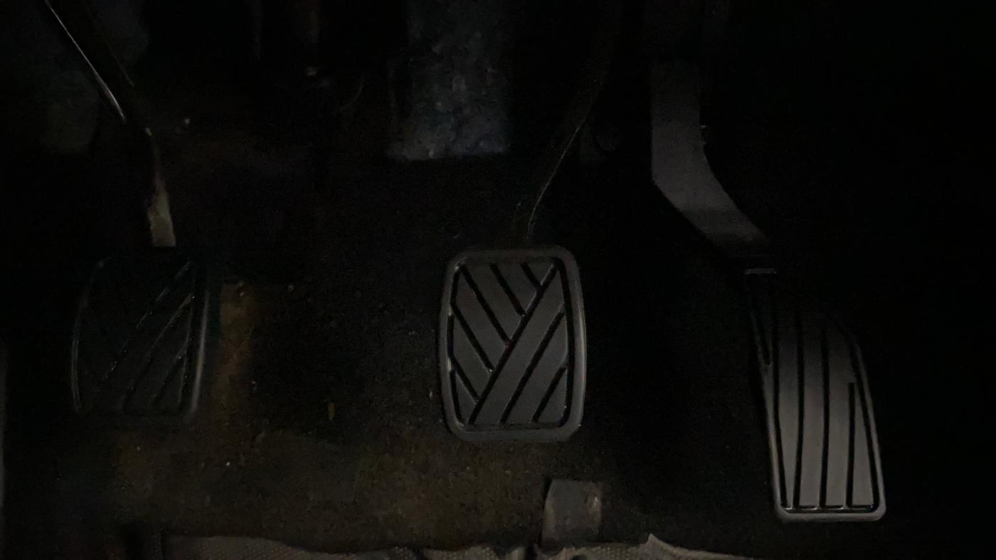 2024 Maruti BREZZA VXI, Petrol, Manual, 8,280 km, Pedals