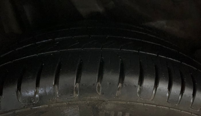 2021 Hyundai Verna SX 1.5 VTVT, Petrol, Manual, 65,210 km, Right Rear Tyre Tread