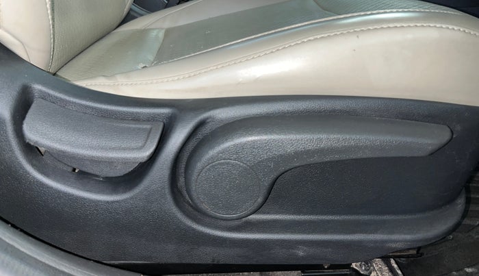 2021 Hyundai Verna SX 1.5 VTVT, Petrol, Manual, 65,210 km, Driver Side Adjustment Panel