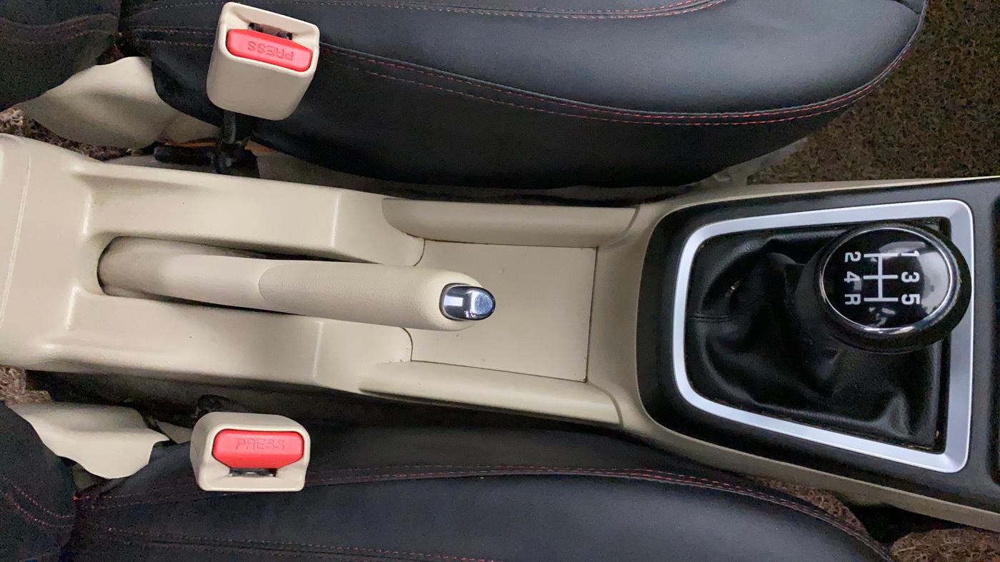 2023 Maruti Dzire ZXI Plus, Petrol, Manual, 61,806 km, Gear Lever